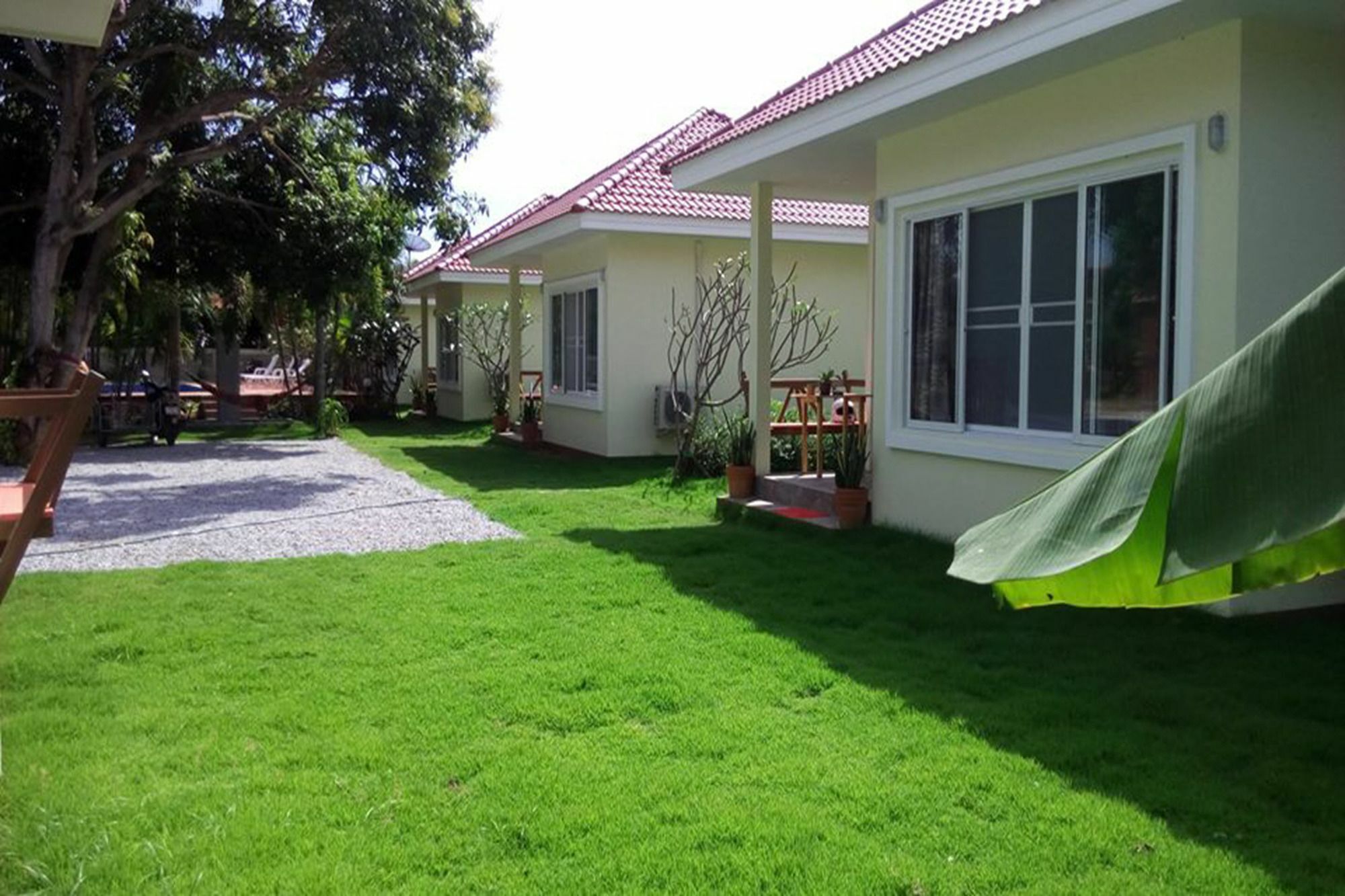 Pat'S Hideaway Bungalows رايونغ المظهر الخارجي الصورة