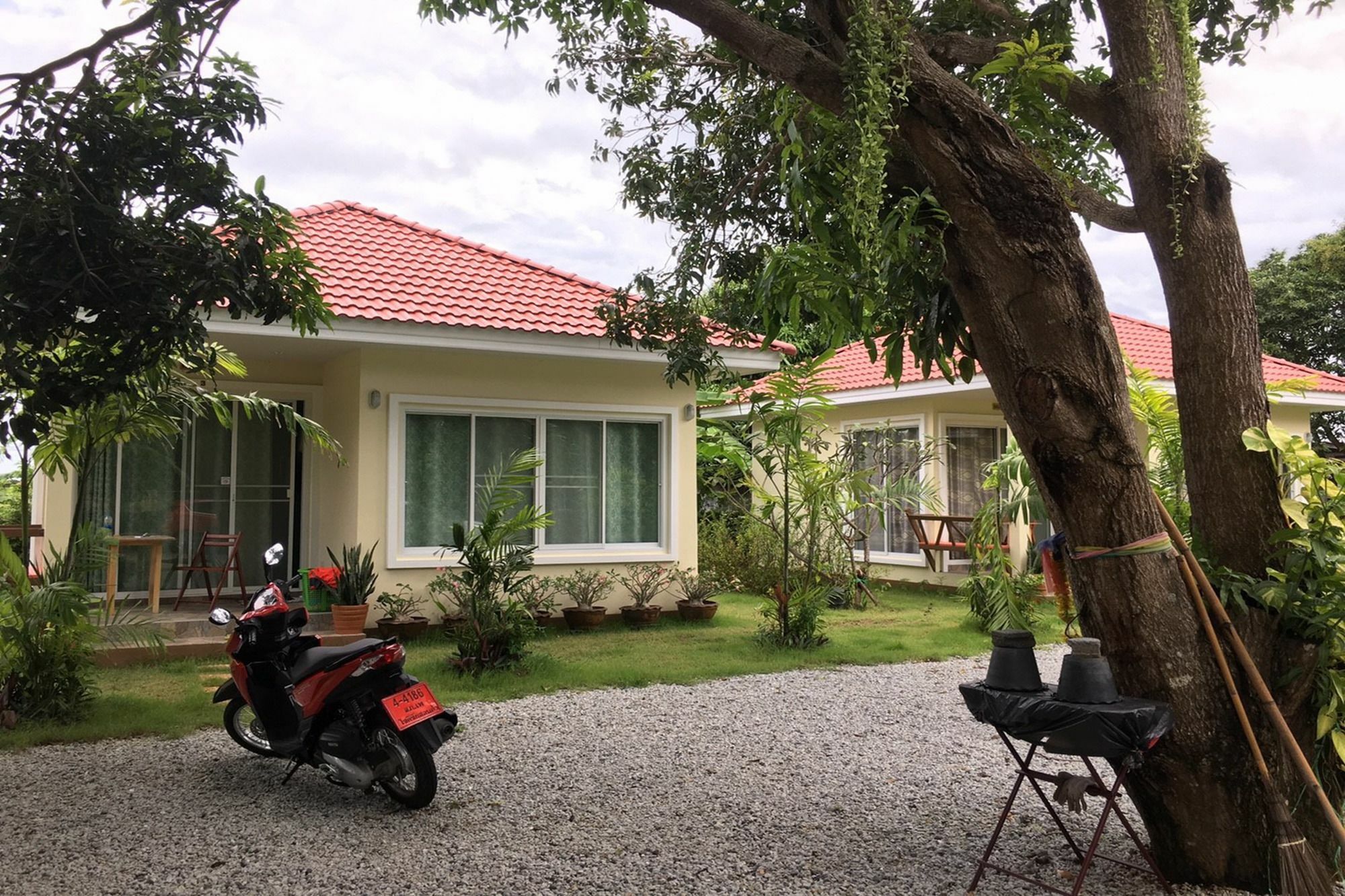 Pat'S Hideaway Bungalows رايونغ المظهر الخارجي الصورة